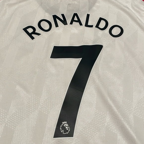 Cristiano Ronaldo Manchester United adidas 22/23 Away Jersey Men L NWOT never wo - Picture 10 of 11